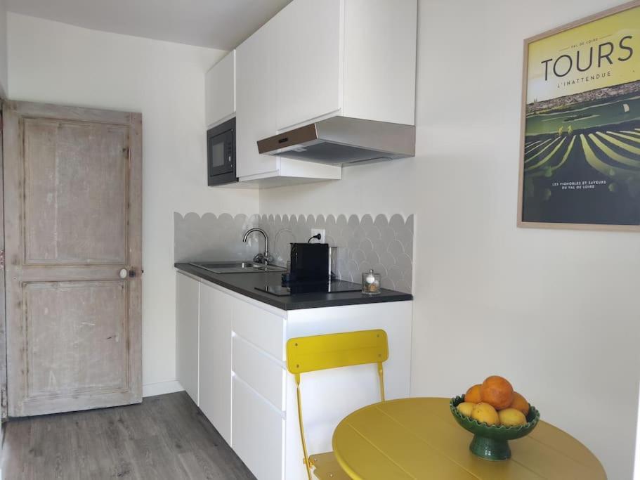 Bel Appart Renove Avec Terrasse Saint-Avertin Exterior foto